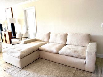 COUCH SOFA $400
