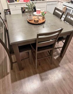 Nice Solid Wood Leaf Table Set with Chairs