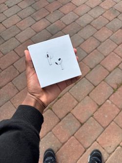 1 of 1 Apple AirPods 3rd Generation i do negotiate