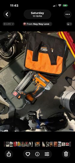 RIDGID 18-Gauge Brad Nailer with Tool Bag