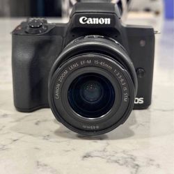Canon EOS M50