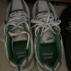 Green white & silver avias