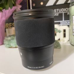 Sigma 16mm F/1.4 Lense For Sony