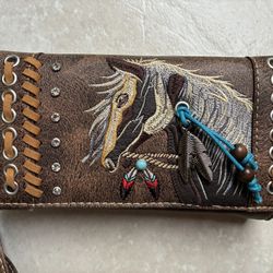 Women’s Trifold Snap Wallet Embroidery Horse Western.      NEW 