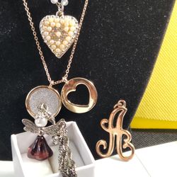 LOT VINTAGE JEWELRY, 5 ITEMS, THEY ALL VINTAGE , PEARLS,  CRYSTALS

