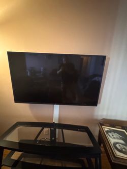 Large Flat Screen TV Wall Mounted