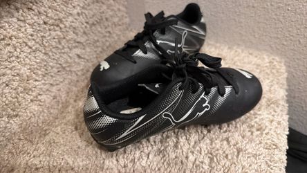 Puma Soccer Cleats Black and Silver
