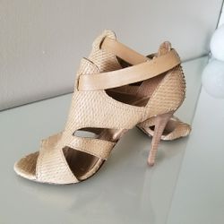 BCBGMAXAZRIA SANDALS