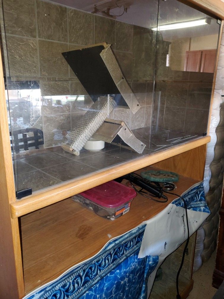 Reptile/Fish Tanks IF NOT MARKED SOLD ITS STILL AVAILABLE for Sale in