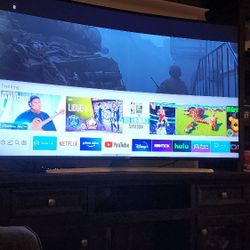 Samsung 65'' curved 4k smart tv