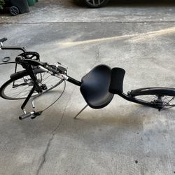 Arm-powered Recumbent Varna Cycle