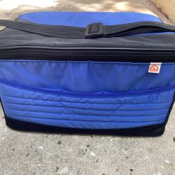 Igloo Soft Sided 12 Can Cooler Lunch Bag 12V 