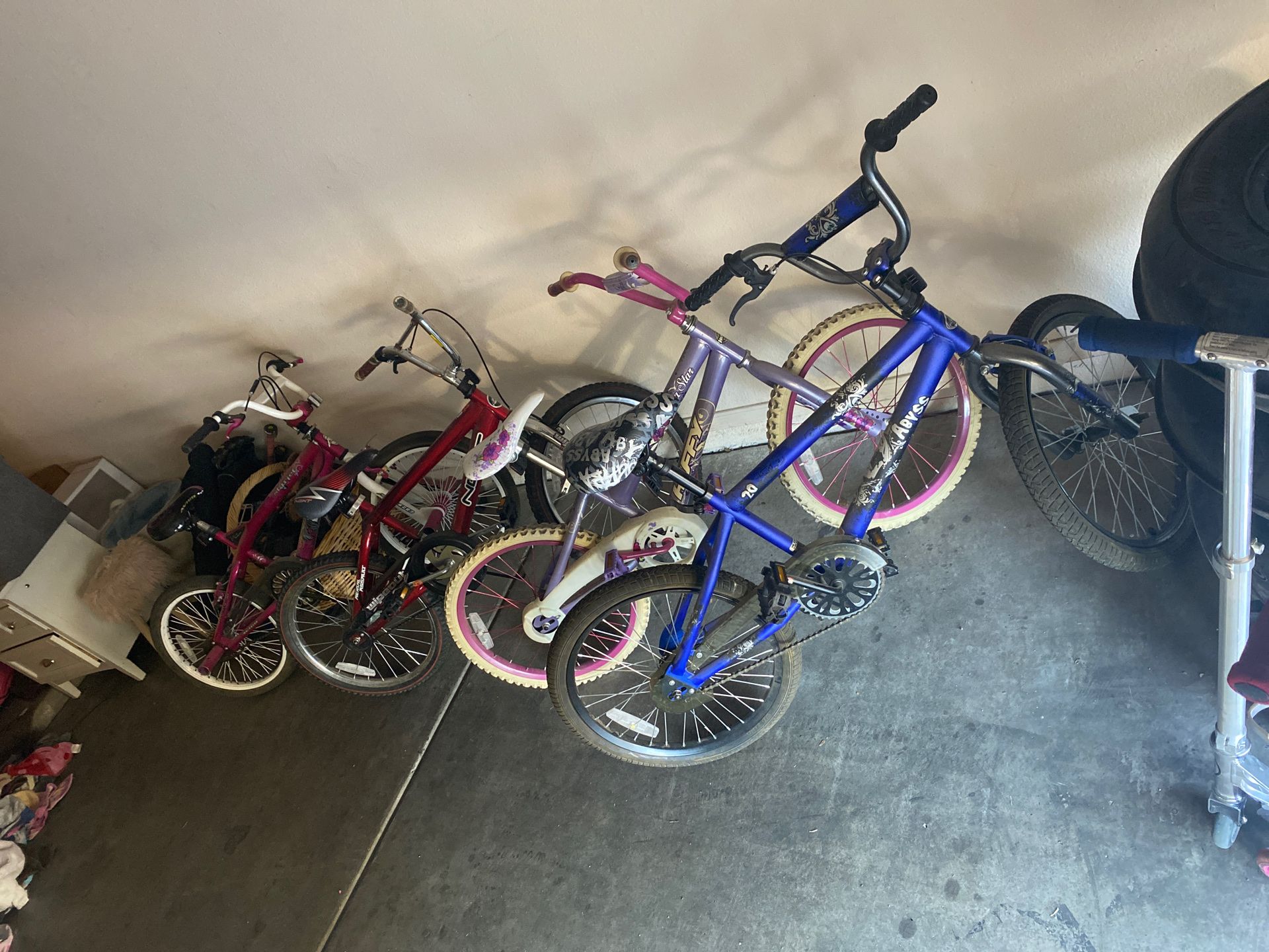 Assorted bikes with minor flaws