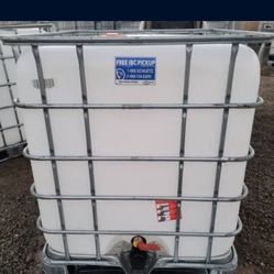 250 Gallon Water Tank Tanque De Agua Like New Como Nuevos 