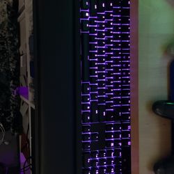 Razer keyboard and Mouse with arm Rest.