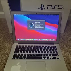 MacBook Air 2017 Core i5 / 8Gb