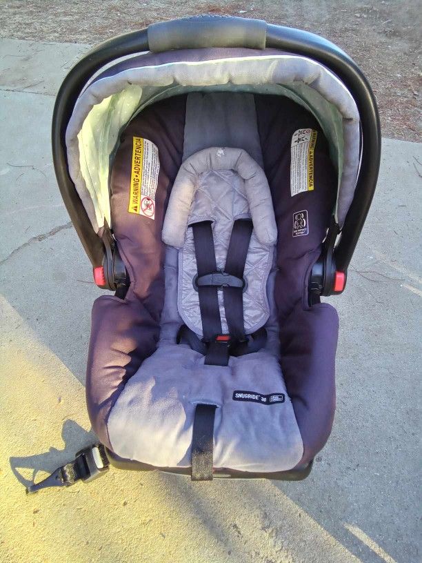 Graco Infant Car Seat And Base