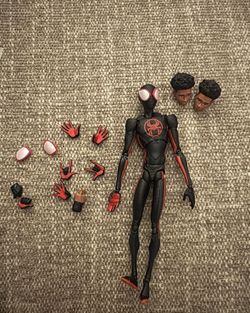 Spiderman Across The Spider Verse SHFIGUARTS Miles morales