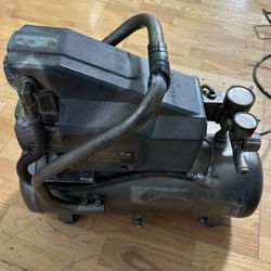 Air compressor