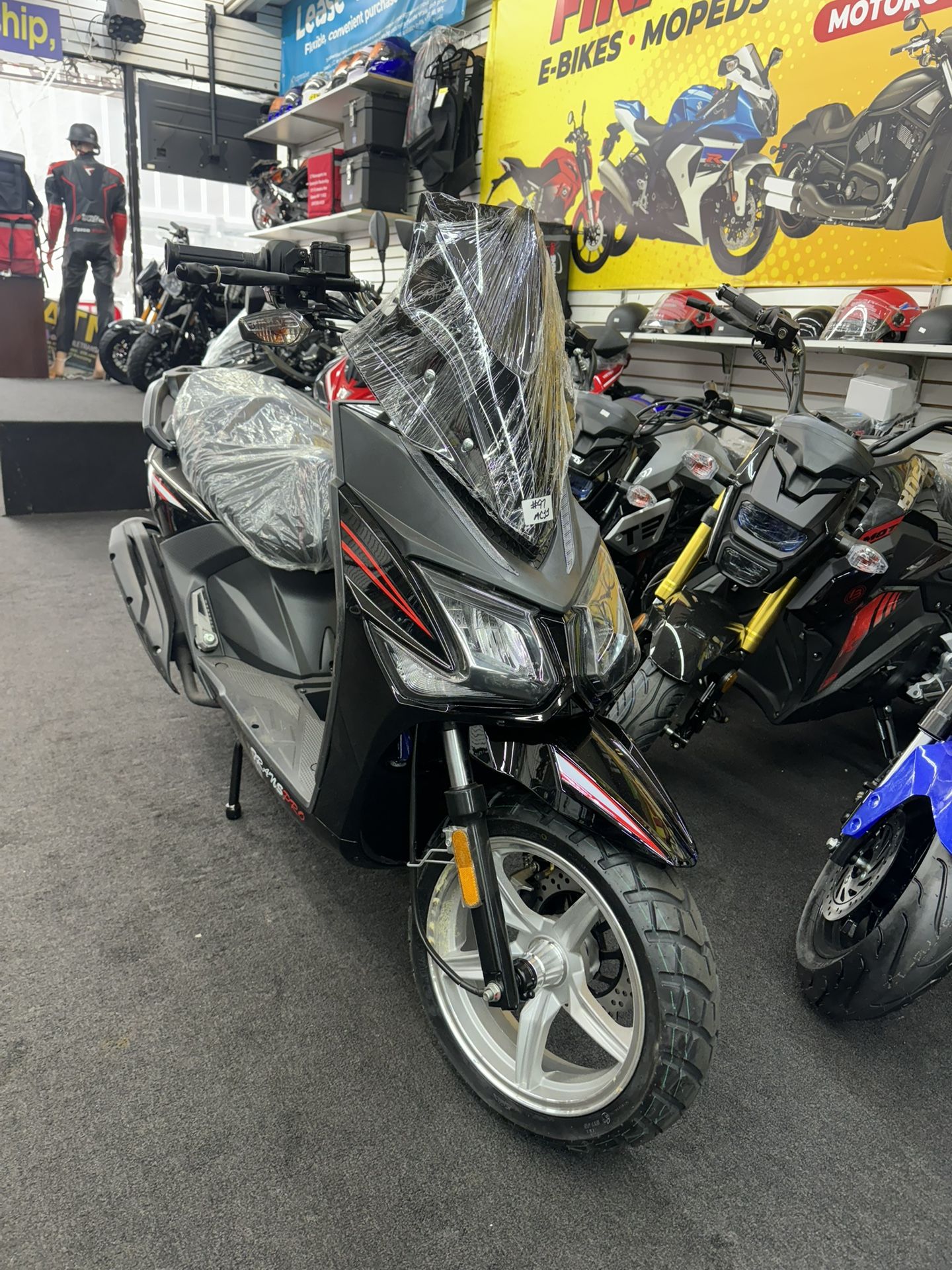 Brand New Bwsr 200cc Gas Moped