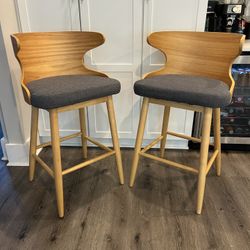 2 Bar Height Bar Stool