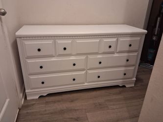 White 7 drawer dresser