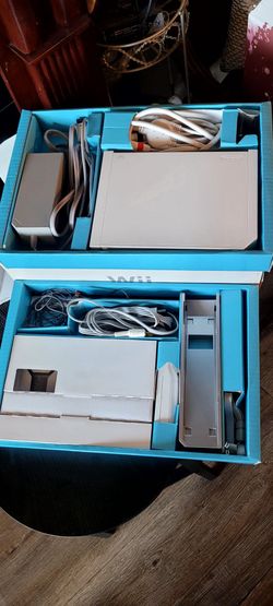 Nintendo wii console,  all wires and controllers included