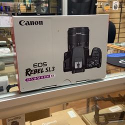 Canon Rebel SL3 With 18-55mm Lens 