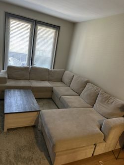 Sectional Sofa/Couch