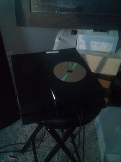 PS4 plus pro good as new one remote