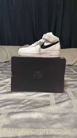 Nike Air Force ‘07 WMNS