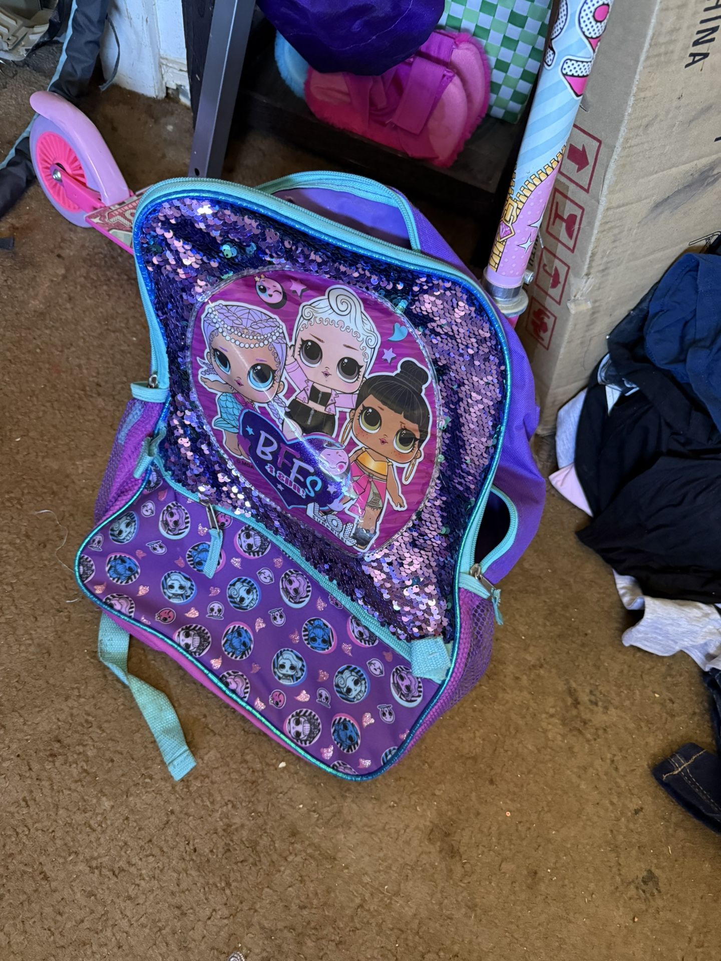 BRAND NED BACK PACK CAN RAKE WITH SCOOTER THAT MATCHES