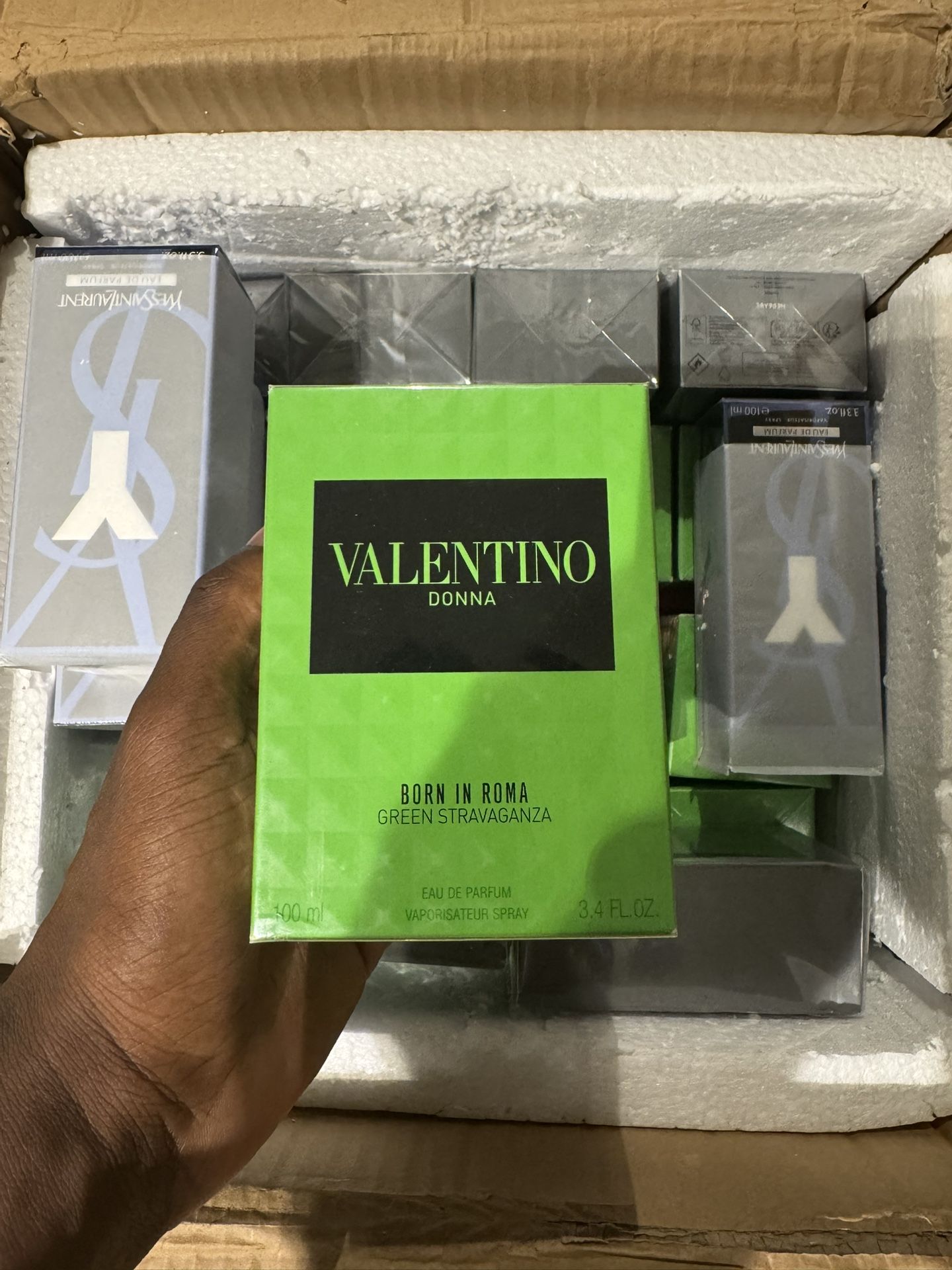 Valentino Donna Cologne
