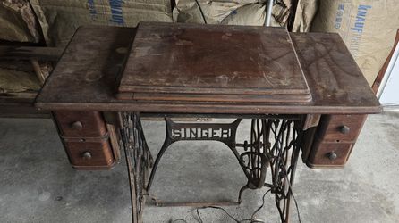 Vintage Singer Sewing Machine with Pedal and Cabinet
