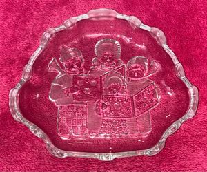 Vintage Mikasa Crystal Glass Christmas Carolers 8” x 7” x 1” Candy Dish Trinket Tray NEW no Box!