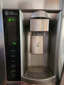 LG Side by side w/quick access door