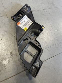 2010-14 Volkswagen GTI Front Passenger Side Inner Bumper Bracket