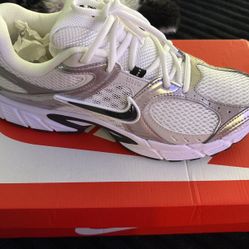 Nike Shoes Women’s 9.5 