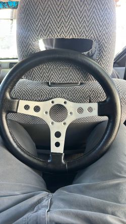 Dino steering wheel