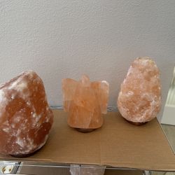 New Salt Lamps (Small, Medium And Large)