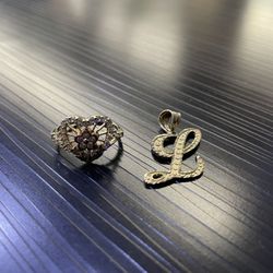 10k Initial L  Pendant 