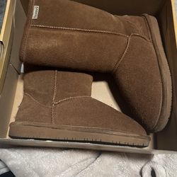 Brand New Bear Paw Boots Emma Hickory Size 6