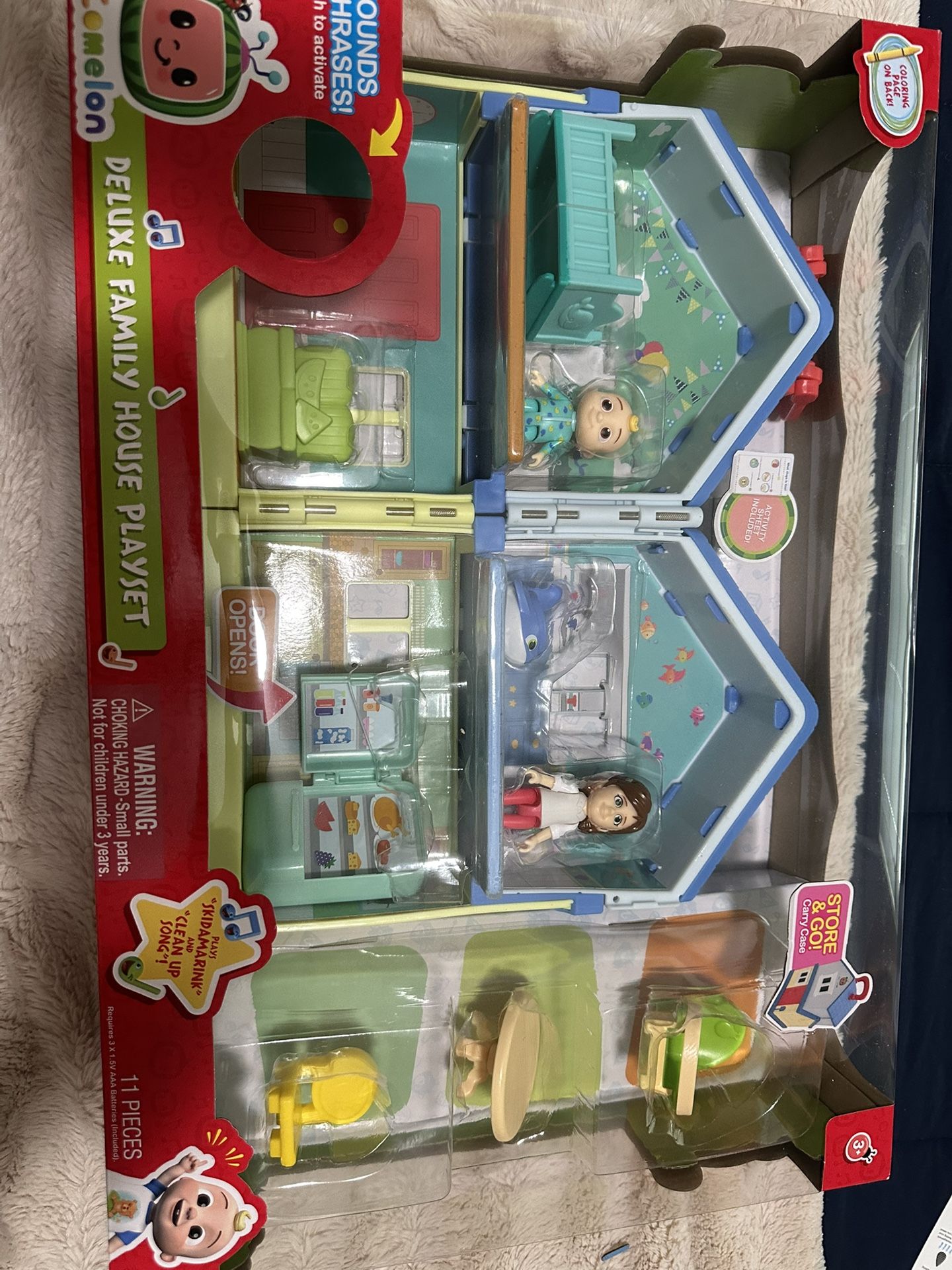 Cocomelon Deluxe Family Play Set Brand New