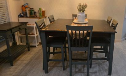 Farmstyle Hightop Table 6 to 8 seater Extender/ Side coffee table matching coffee table