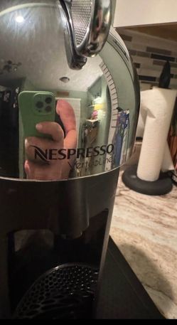 Nespresso Vertuo Coffee and Espresso Machine - perfect condition! Includes pod tray/organizer!
