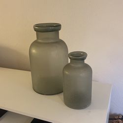 Decorative Vases 