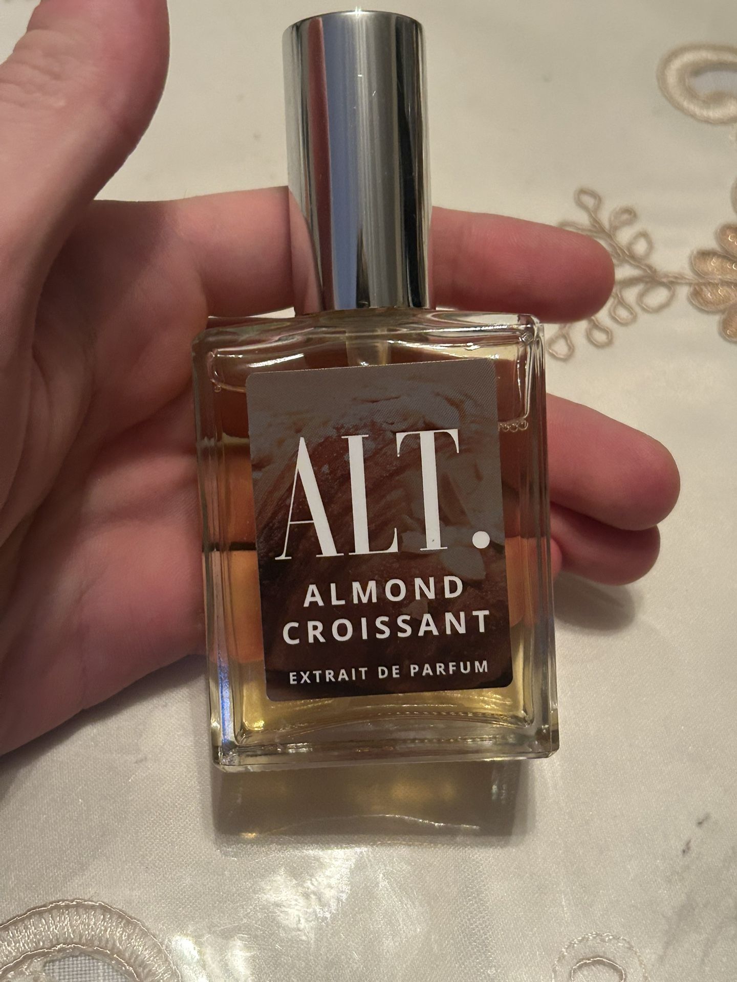 Almond Consistent Fragrance cologne perfume Spray for men Women Unisex dupe