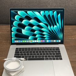 2019 MacBook Pro 15”6-Core,I7,16Gb,256Gb