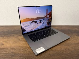 Apple MacBook Pro 16 Inch **64GB RAM M1 Max **$1499