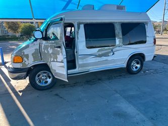 2008 Dodge Ram Van